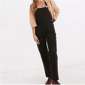 Madewell Straight-Leg Overalls in Lunar Wash